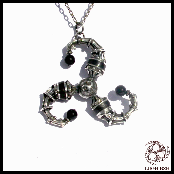 Lughartha - Pendentif en argent, obsidienne et ébène - Silver, obsidian and ebony pendant